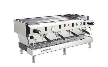 Кофемашина-полуавтомат LA MARZOCCO Linea Classic EE 4 группы